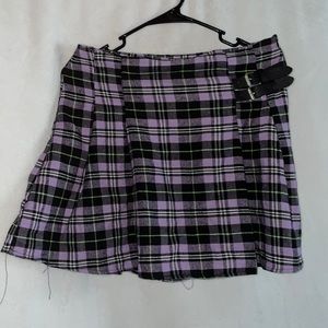 Purple plaid pleated skirt